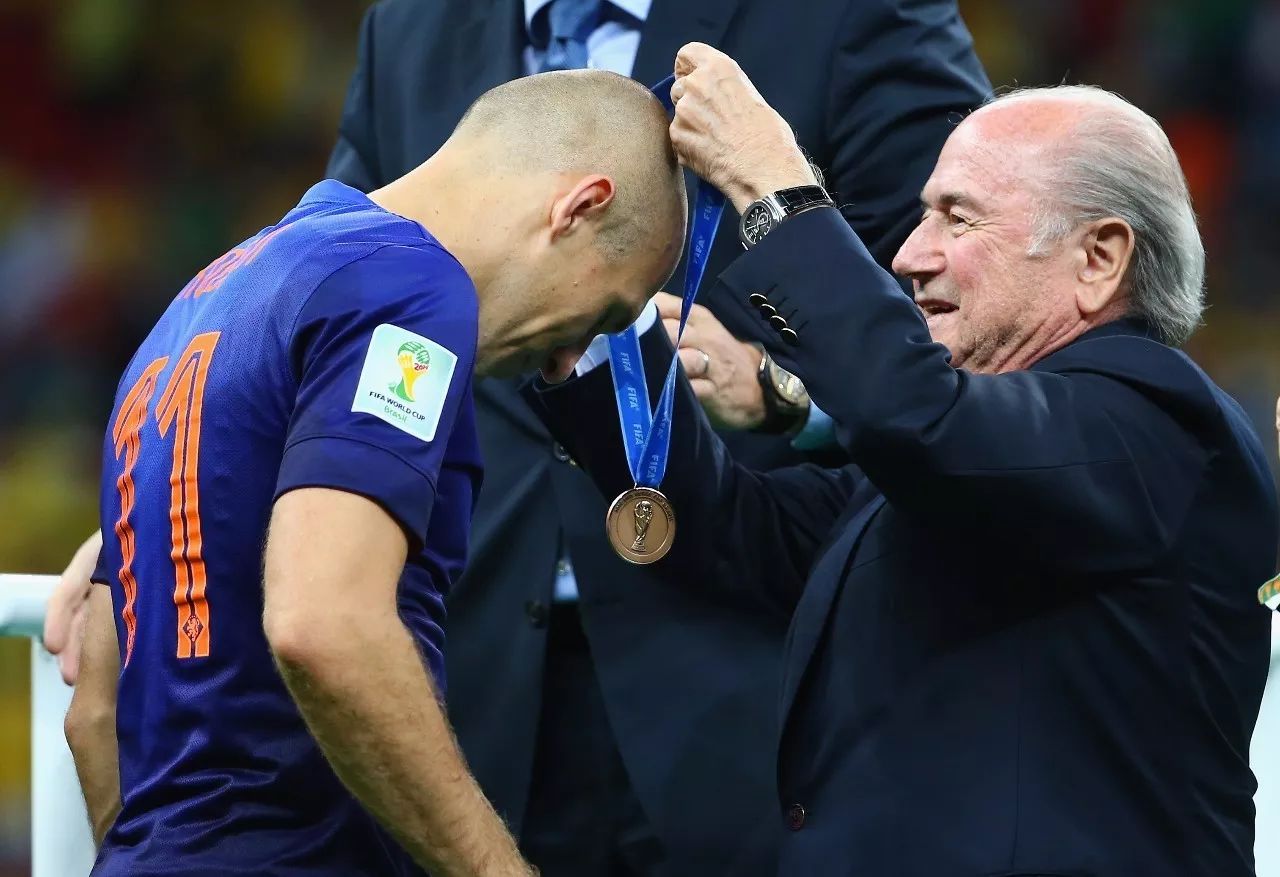 德国鏖战瑞典,罗本统治全场 德国鏖战瑞典,罗本统治全场