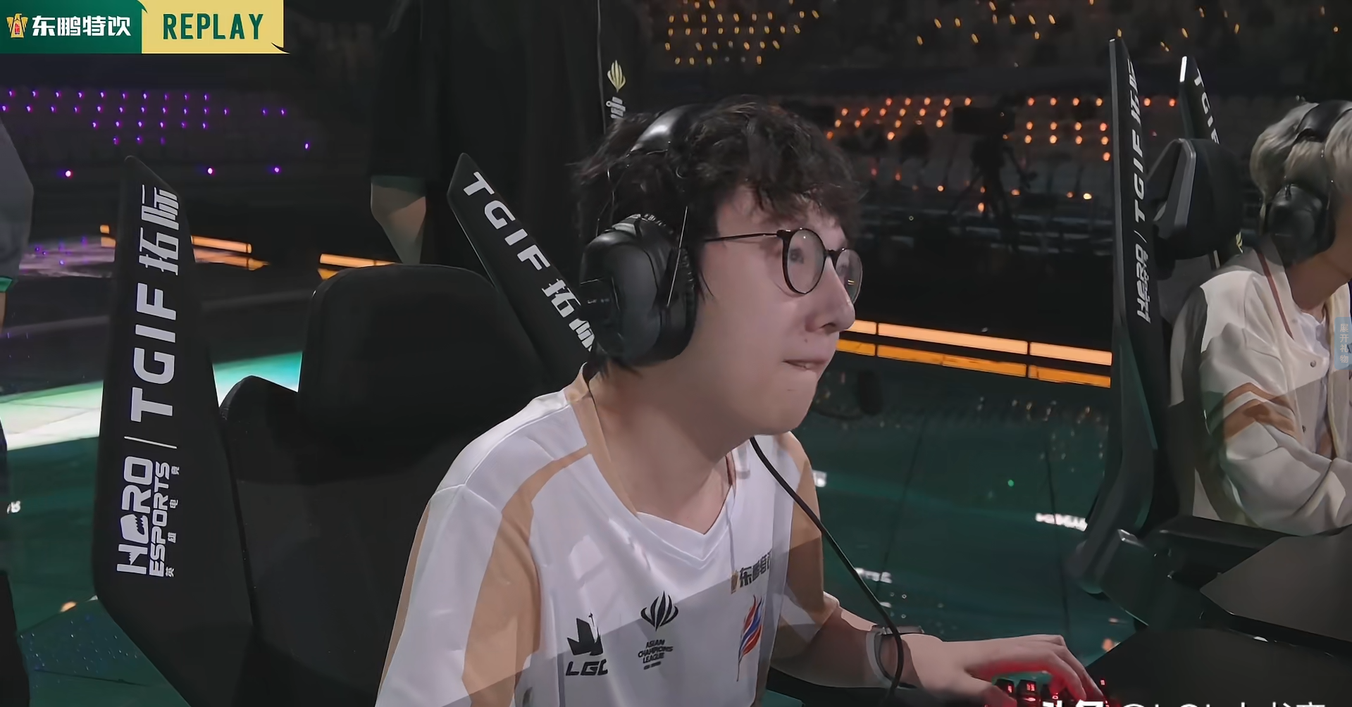 G2险胜DFM,Deft开启传奇时刻峡谷大战四强赛,留下经典瞬间 G2险胜DFM,Deft开启传奇时刻峡谷大战四强赛,留下经典瞬间