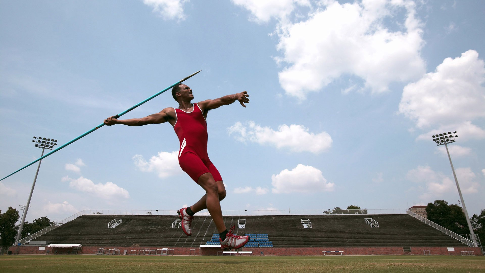 逆袭之夜！土耳其黑马翻盘马赛，门神拉亚一战封神